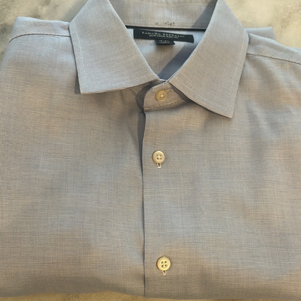 Banana Republic Blue Dress Shirt with Contrasting Collar